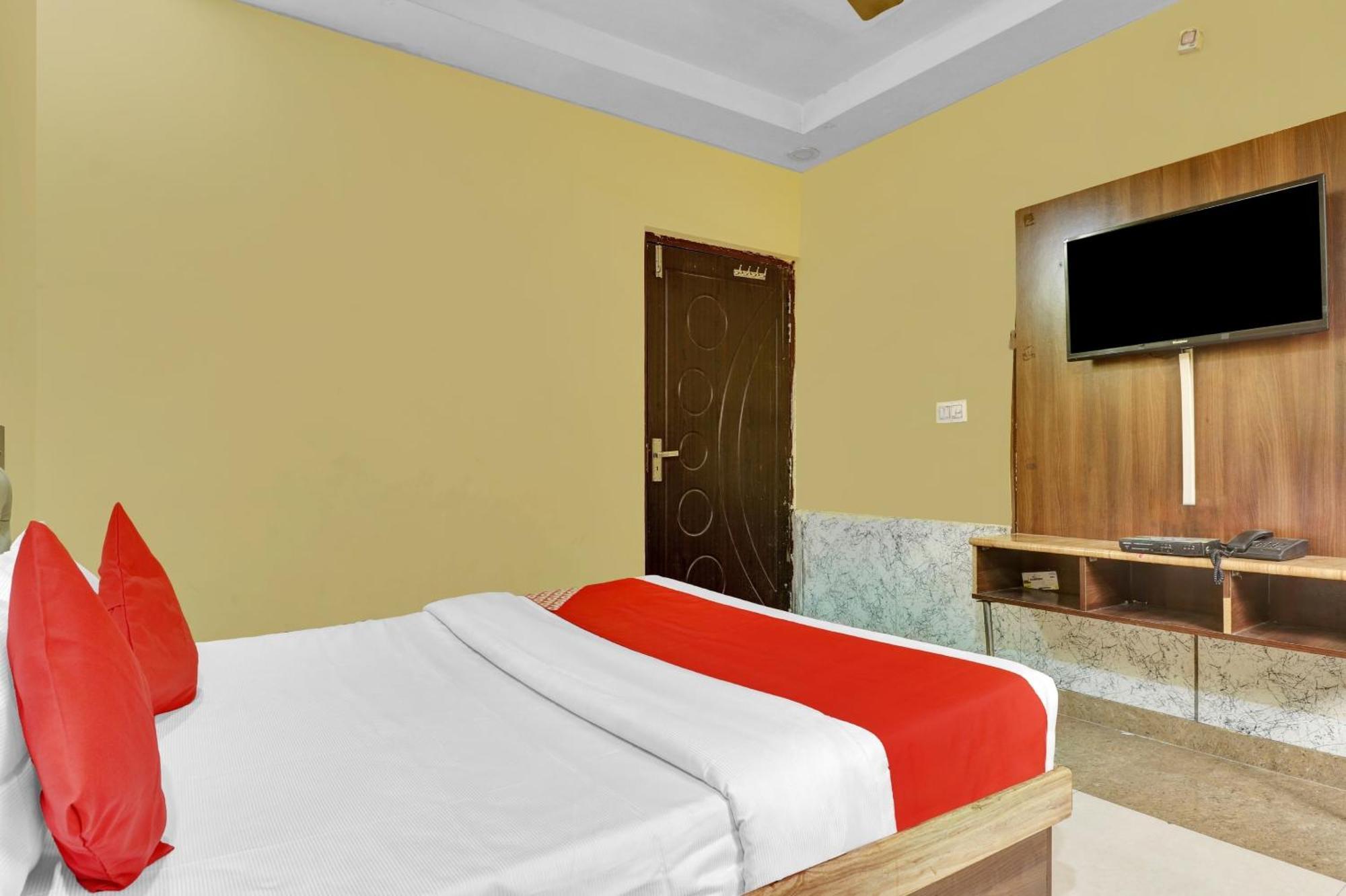 OYO 82518 Hotel Royal In Gwalior Exterior foto