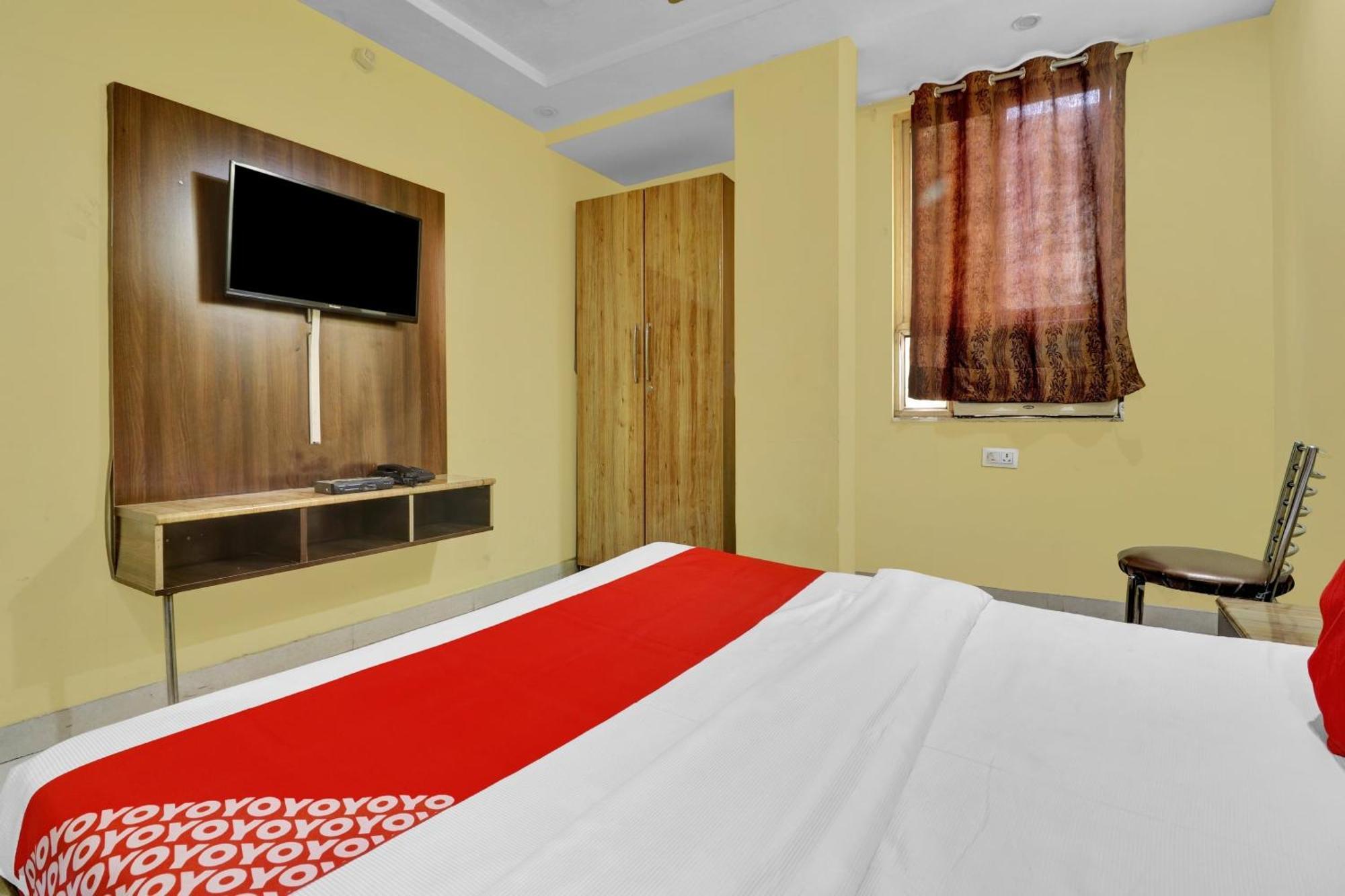 OYO 82518 Hotel Royal In Gwalior Exterior foto